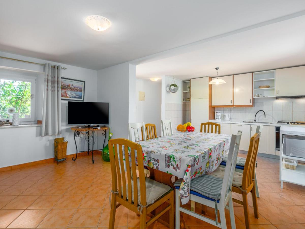Holiday Home Villa Lucky By Interhome Бртонигла Екстер'єр фото