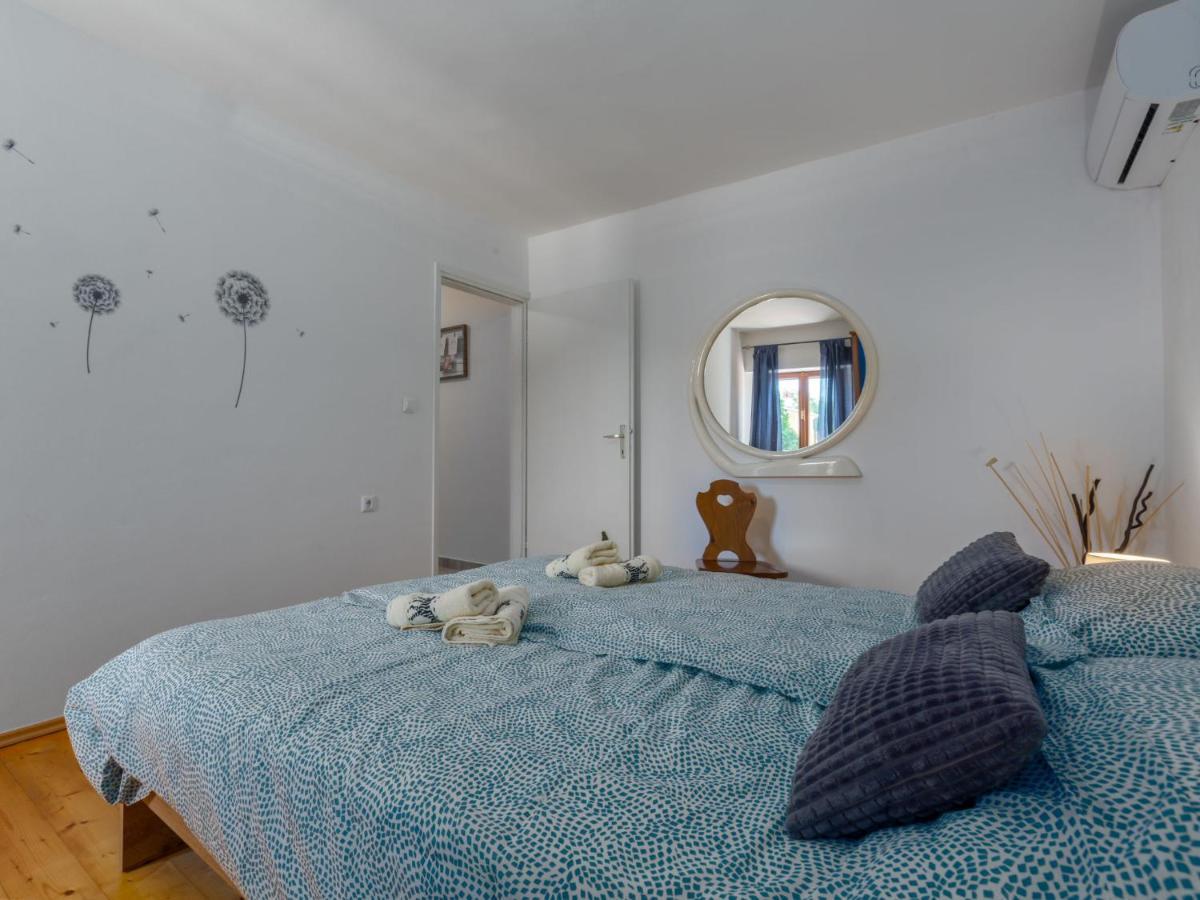 Holiday Home Villa Lucky By Interhome Бртонигла Екстер'єр фото