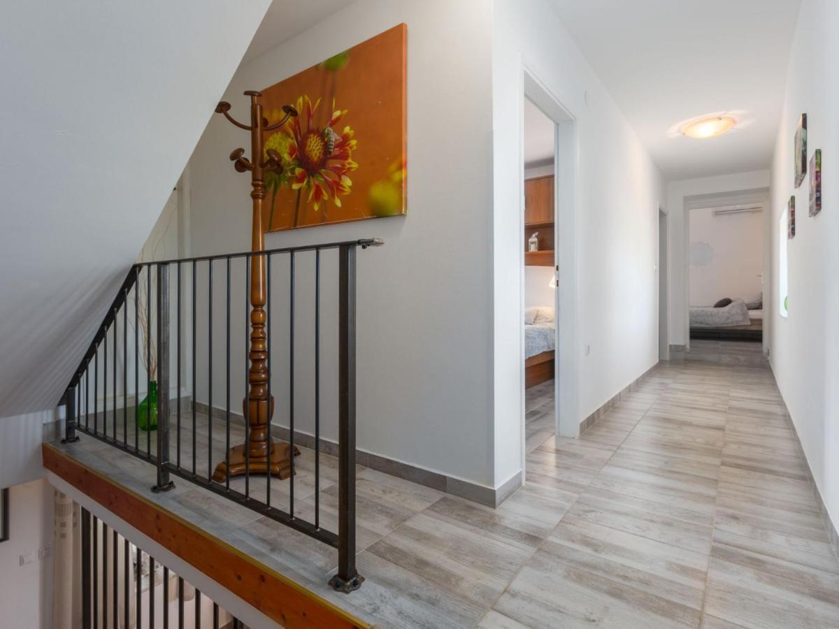 Holiday Home Villa Lucky By Interhome Бртонигла Екстер'єр фото